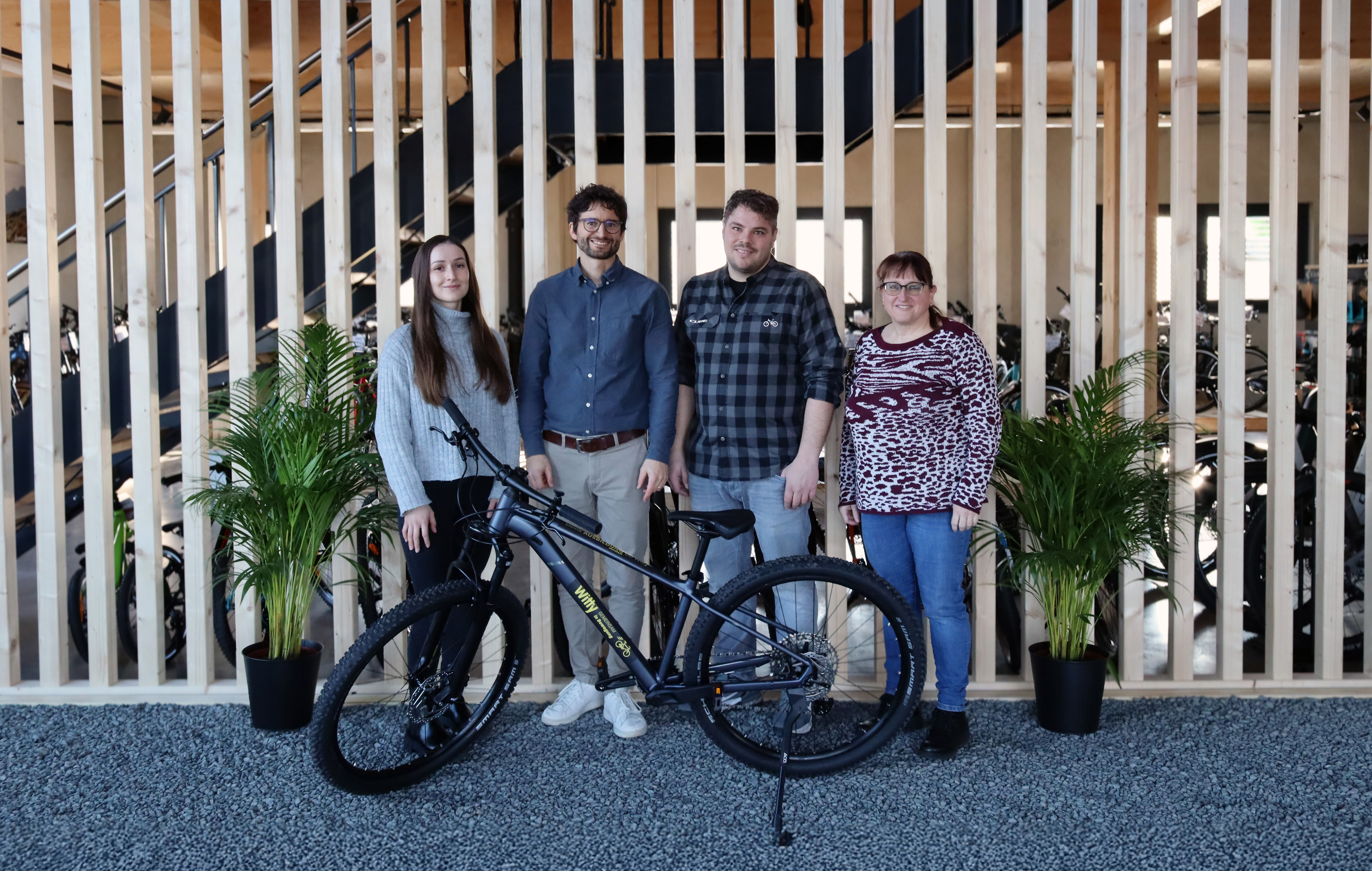 Titelbild Blogbeitrag Spende Fahrrad Mittelschule Thannhausen